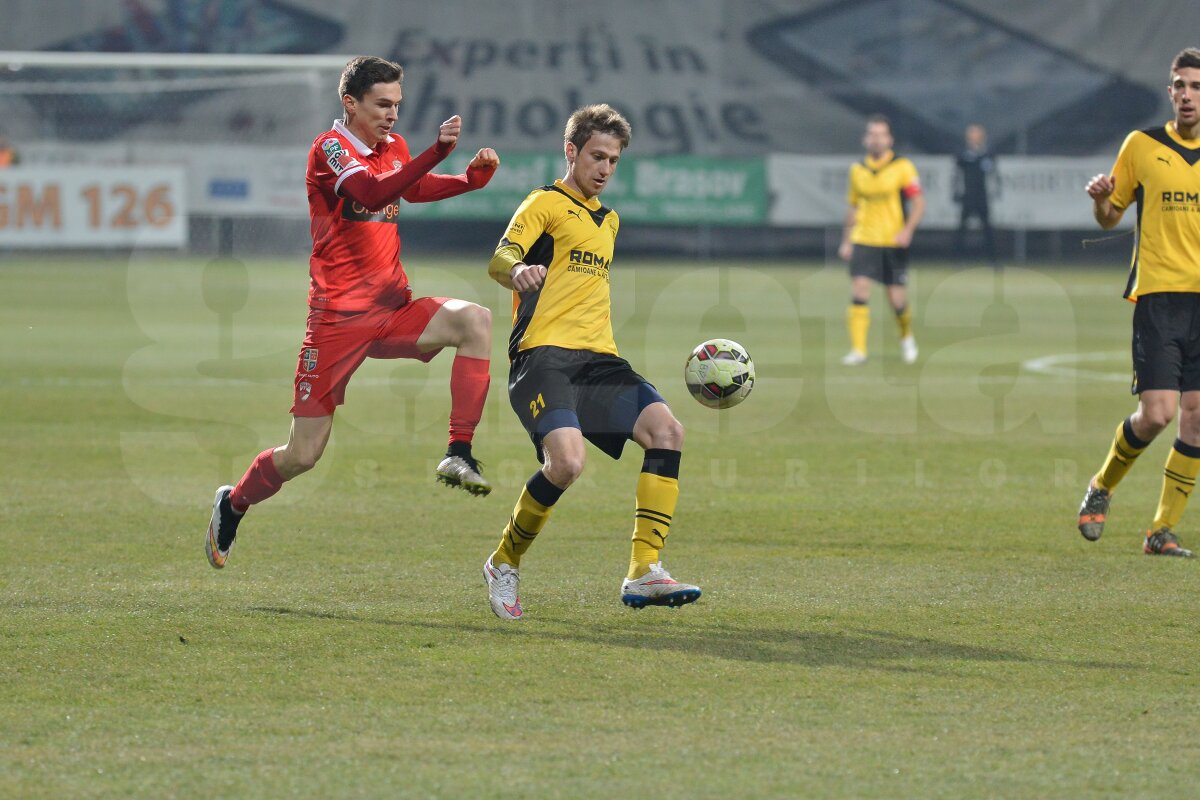 VIDEO + FOTO FC Braşov - Dinamo 1-0 » "Cîinii" ajung la a doua înfrîngere consecutivă fără gol marcat