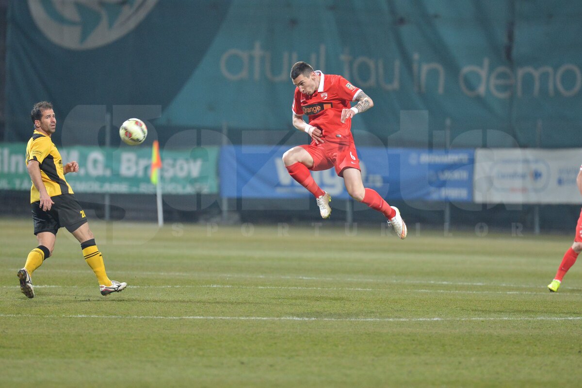 VIDEO + FOTO FC Braşov - Dinamo 1-0 » "Cîinii" ajung la a doua înfrîngere consecutivă fără gol marcat