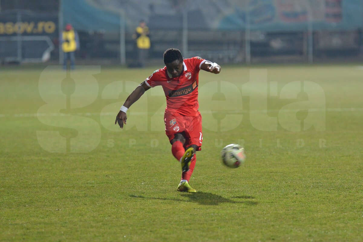 VIDEO + FOTO FC Braşov - Dinamo 1-0 » "Cîinii" ajung la a doua înfrîngere consecutivă fără gol marcat