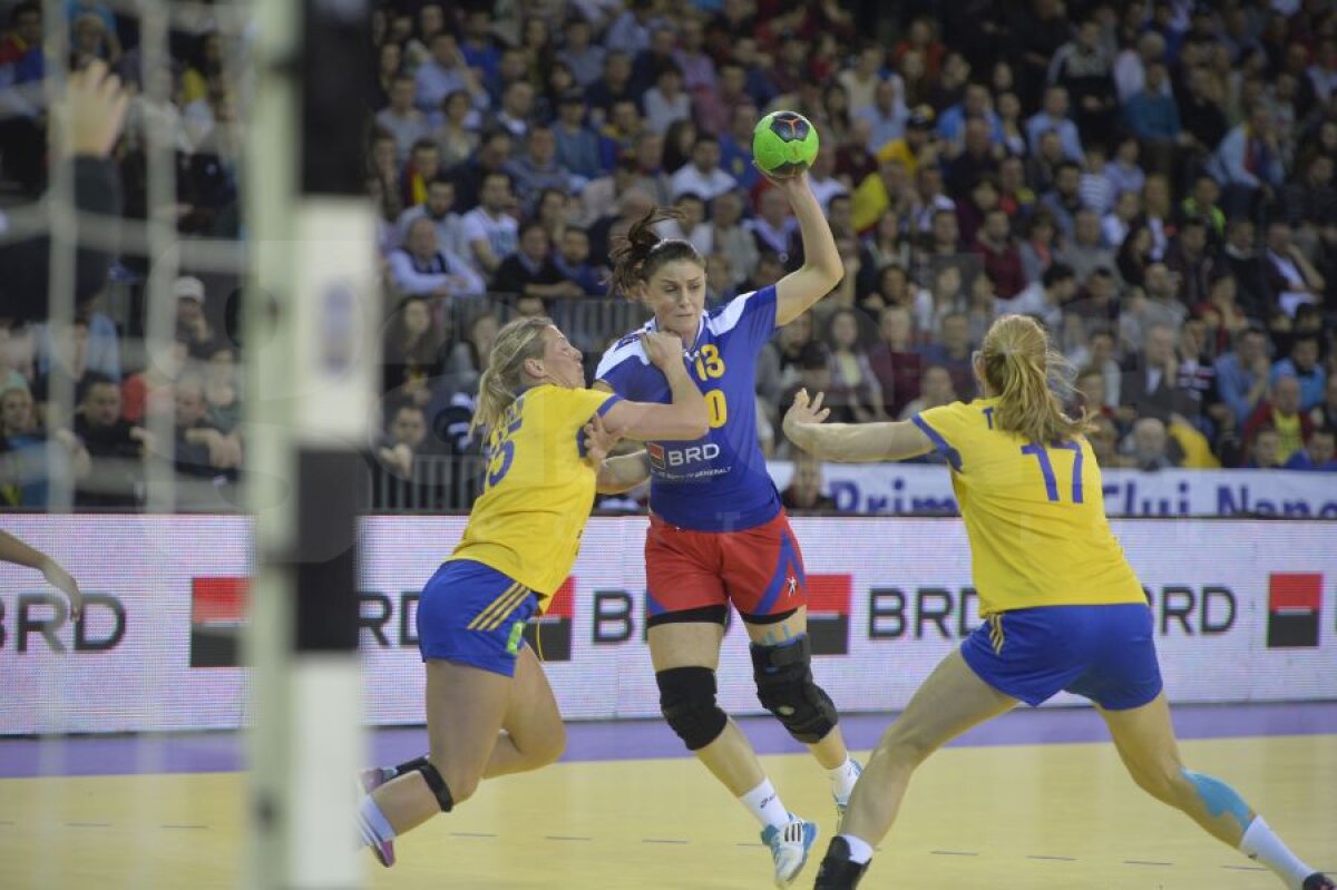 FOTO O zi pe dos » "Tricolorele" au pornit rău finala Trofeului Carpaţi şi n-au mai putut să recupereze, 17-26 cu Suedia