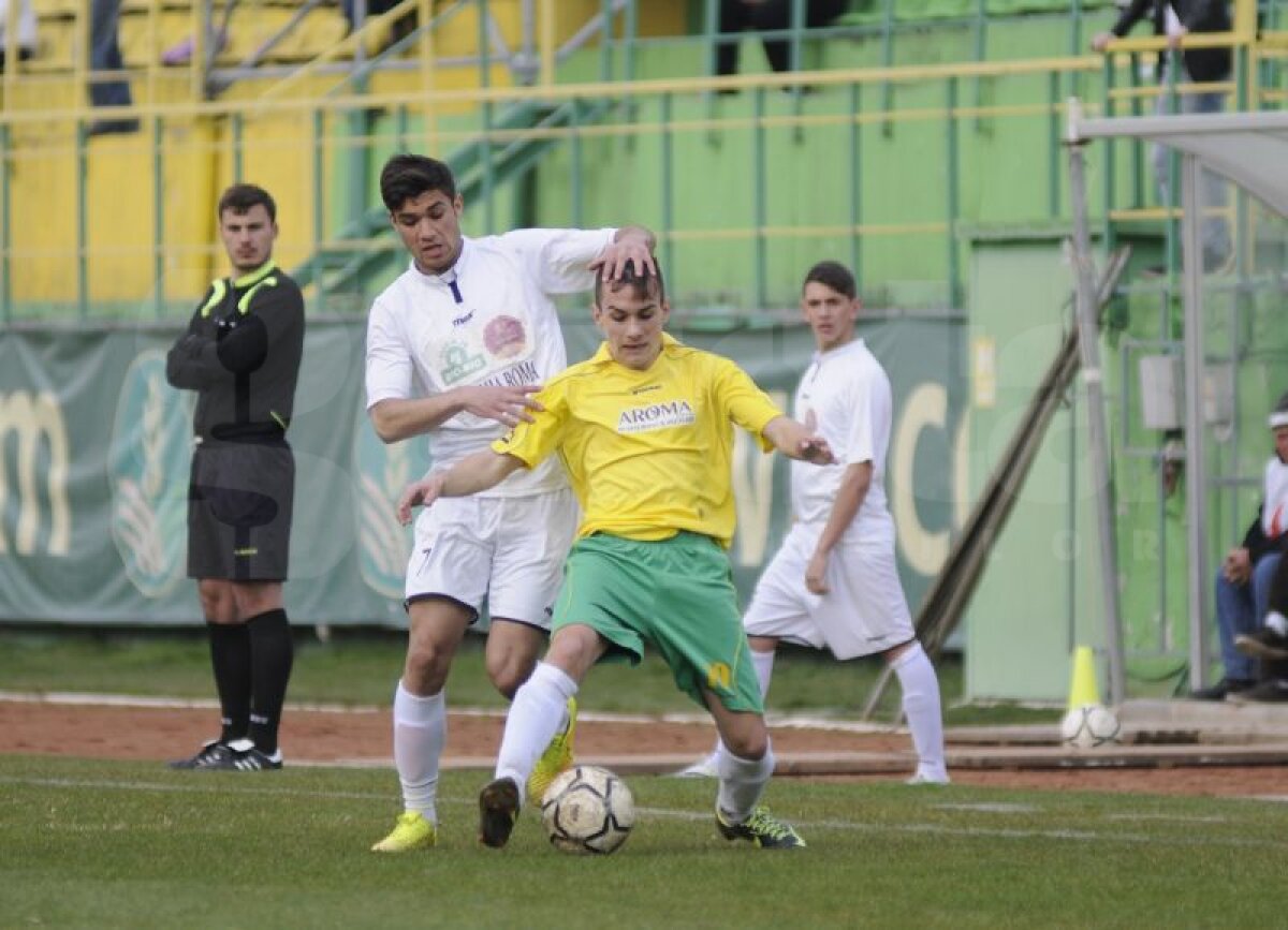 GALERIE FOTO De la meciuri în cupele europene, la dueluri în Liga judeţeană! FC Vaslui a pierdut derby-ul cu Atletico Vaslui