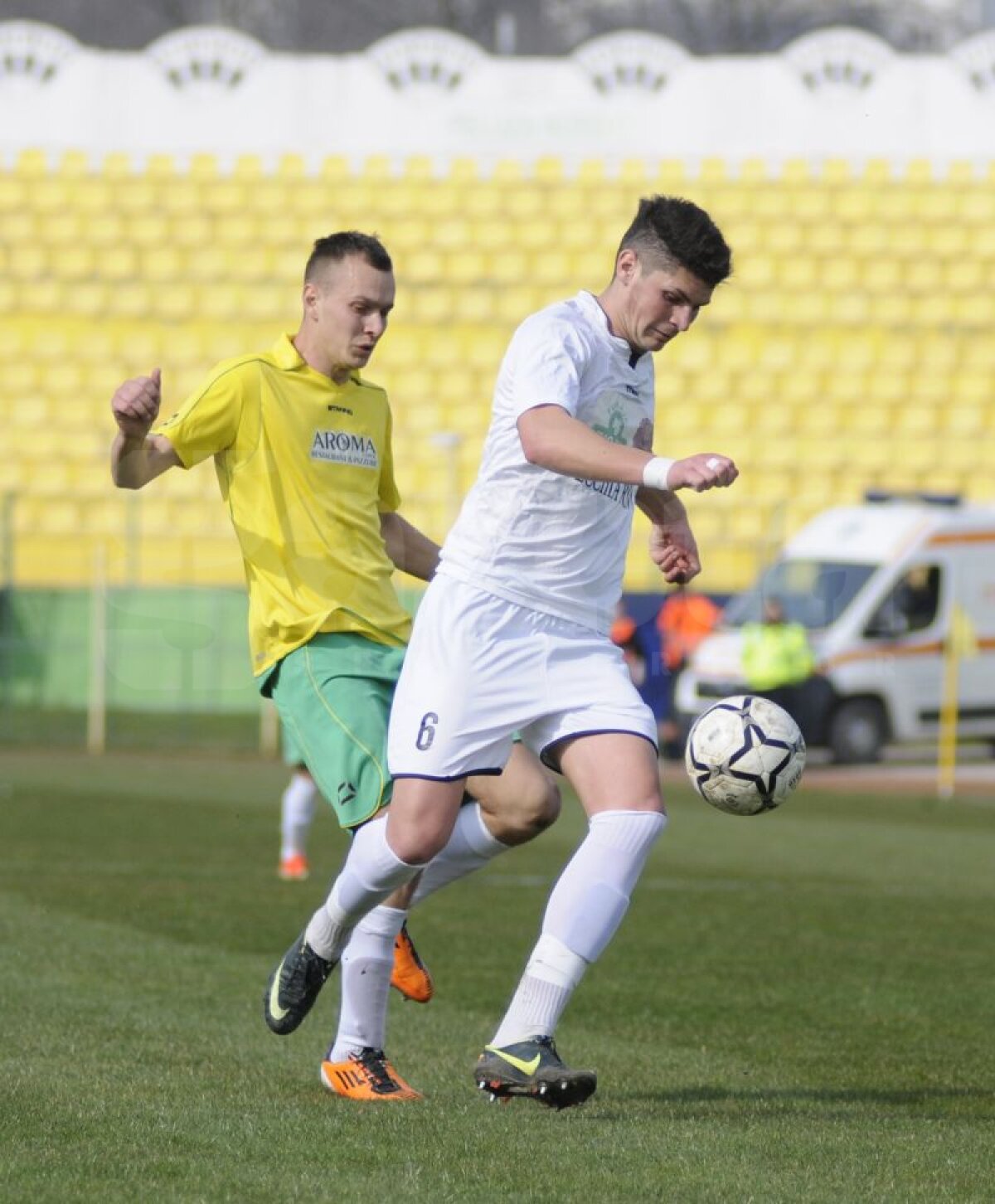 GALERIE FOTO De la meciuri în cupele europene, la dueluri în Liga judeţeană! FC Vaslui a pierdut derby-ul cu Atletico Vaslui