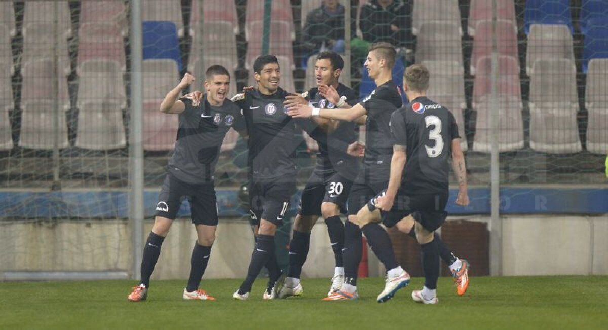 VIDEO şi FOTO Viitorul cenușiu » Steaua învinge la scor echipa "Regelui", 4-1, dar campionii n-au arătat deloc bine 80 de minute