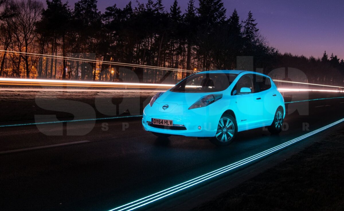 Maşina lumină pe autostrada viitorului » Nissan Leaf, primul automobil cu vopsea fosforescentă