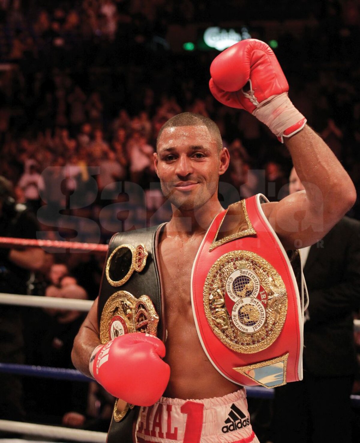 JoJo Dan va boxa sîmbătă seara, la Sheffield, pentru titlul mondial IBF la categoria uşoară: "Nu mi-e frică să boxez în Anglia!"