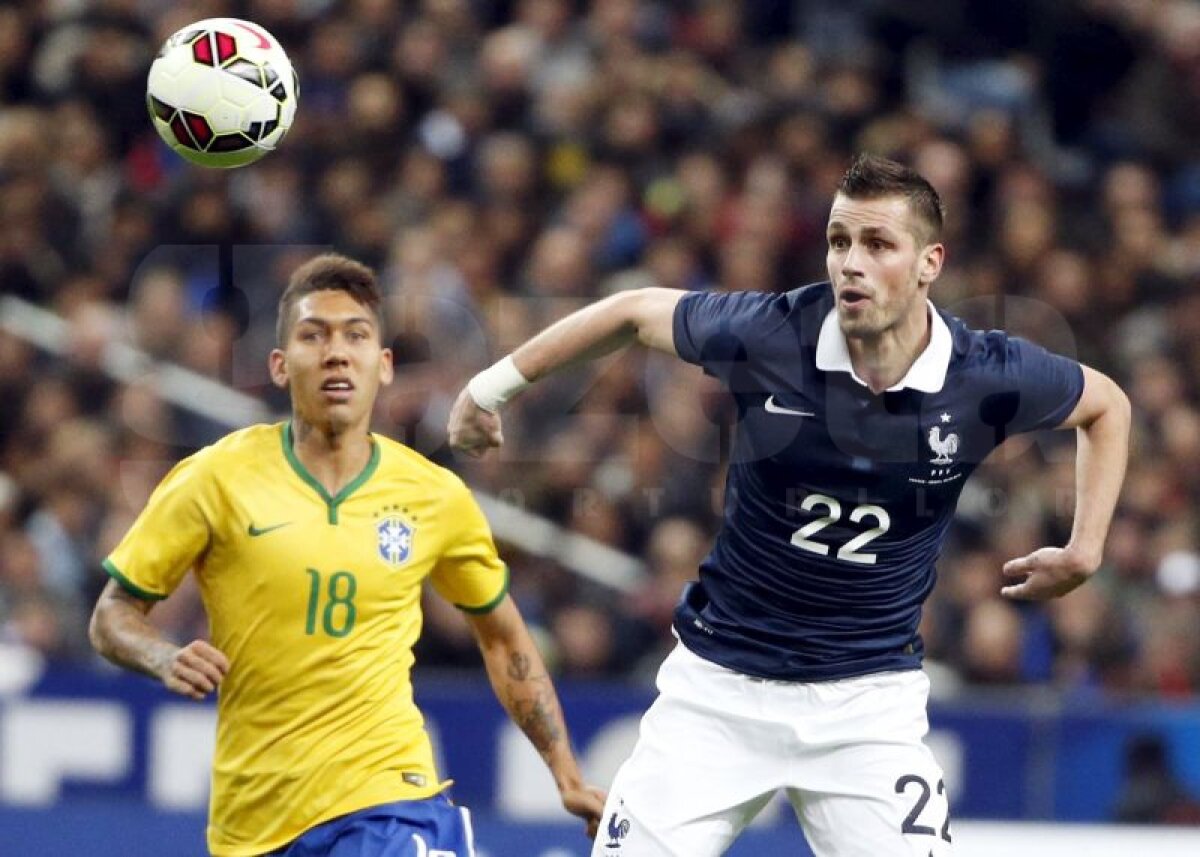 FOTO şi VIDEO Revenire de senzaţie şi goluri superbe în Franţa - Brazilia » Trei "urechi" în aceeaşi fază