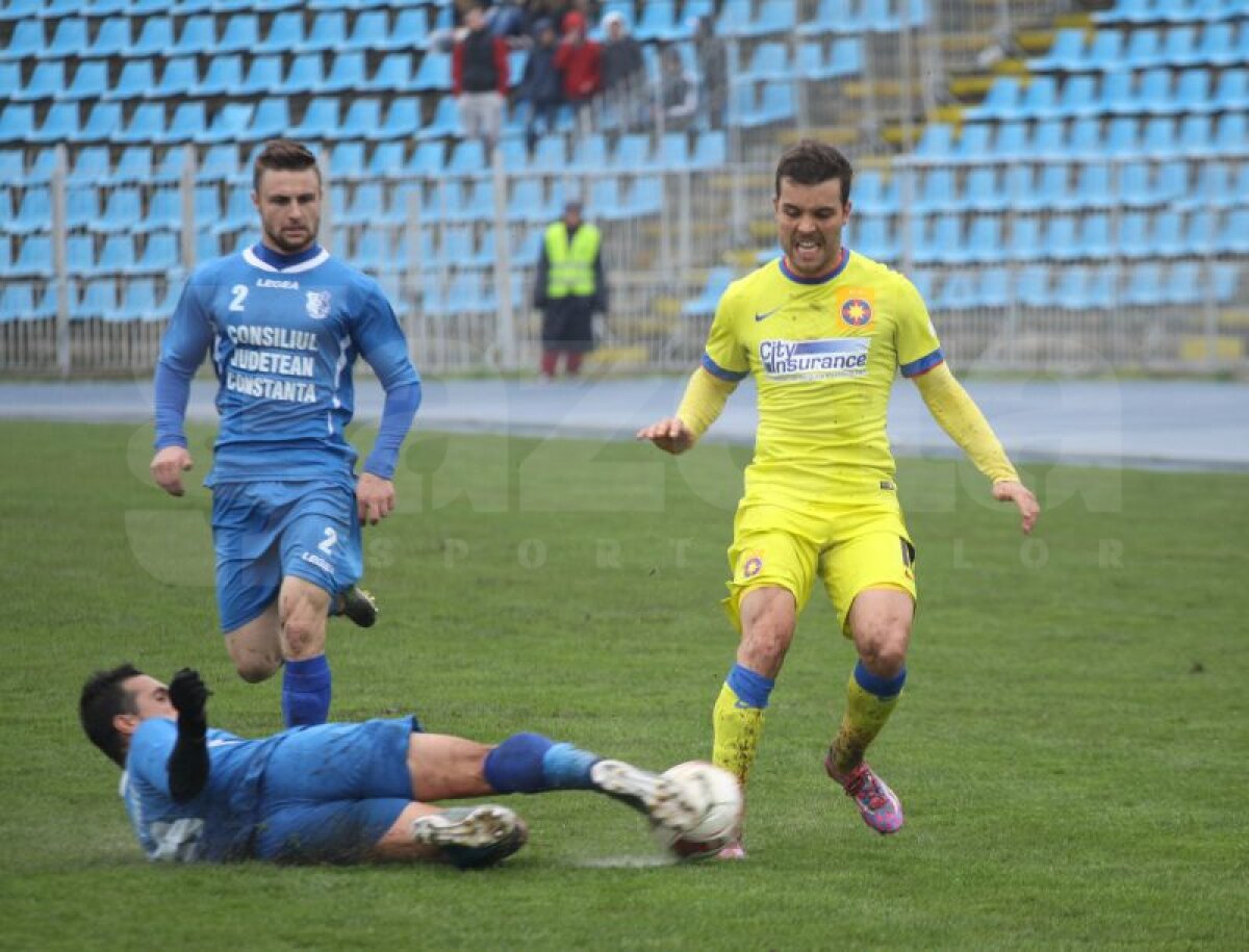 GALERIE FOTO Victorie în mocirlă » Rezervele Stelei s-au impus la Constanţa, 2-1 cu Farul