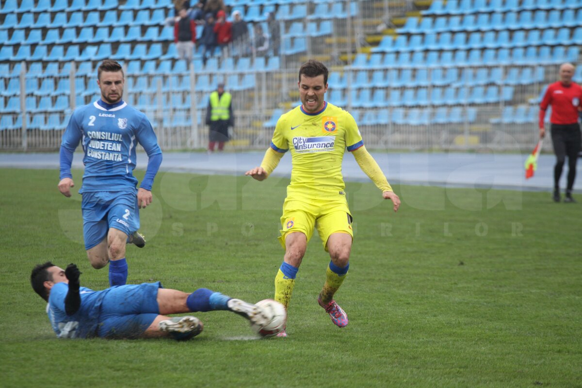 GALERIE FOTO Victorie în mocirlă » Rezervele Stelei s-au impus la Constanţa, 2-1 cu Farul