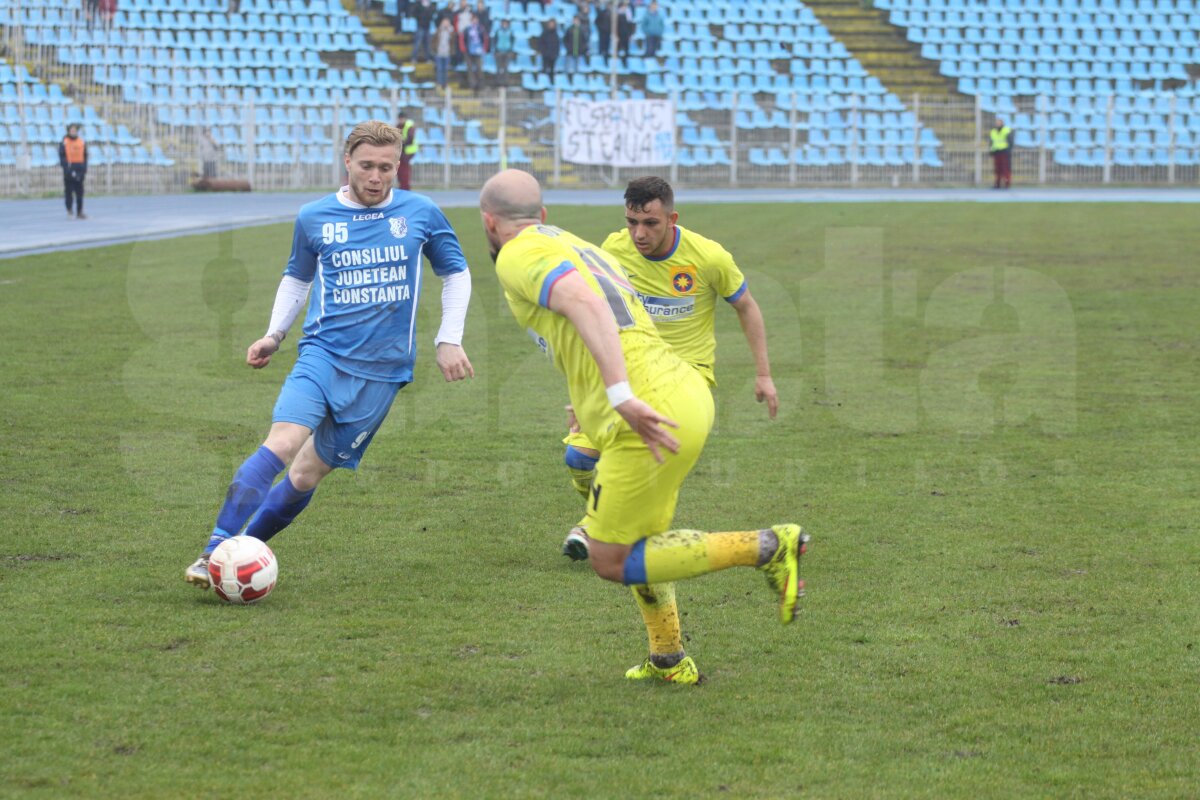 GALERIE FOTO Victorie în mocirlă » Rezervele Stelei s-au impus la Constanţa, 2-1 cu Farul