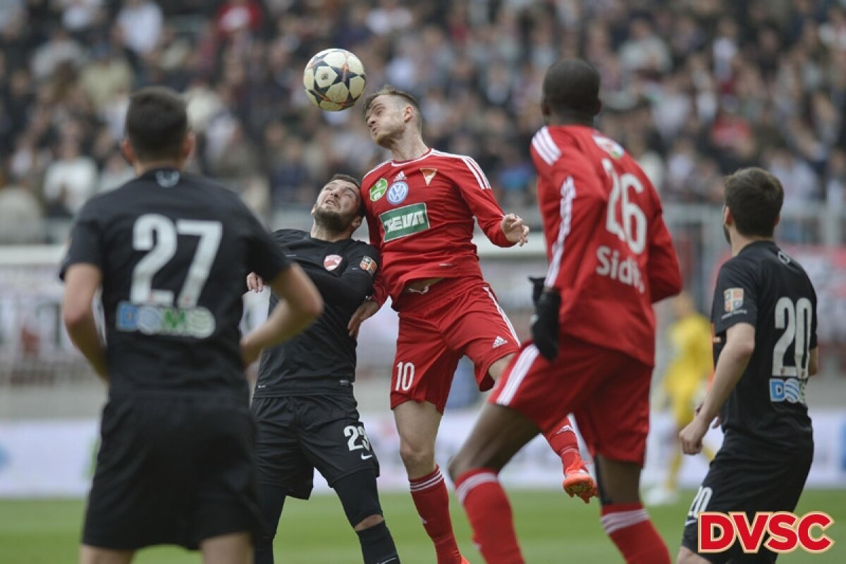 VIDEO şi FOTO Roş-albii au plecat în genunchi din Ungaria » Debrecen a făcut instrucţie cu Dinamo, scor 6-0