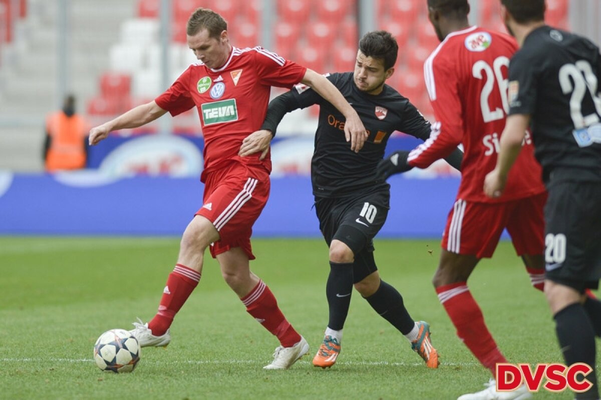 VIDEO şi FOTO Roş-albii au plecat în genunchi din Ungaria » Debrecen a făcut instrucţie cu Dinamo, scor 6-0