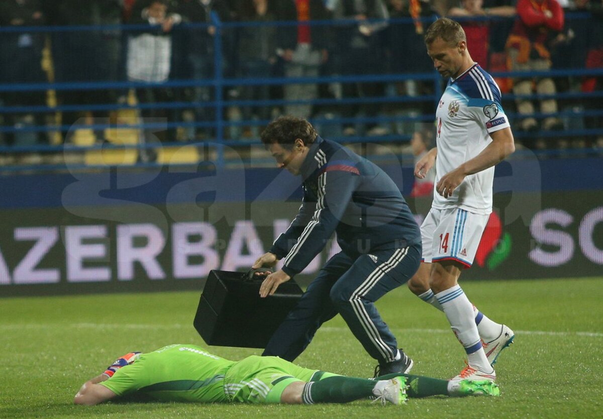 VIDEO Huliganii lovesc din nou » Lovit cu torţa în cap! Comoţie cerebrală! Arsuri pe gît! Dar în viaţă!