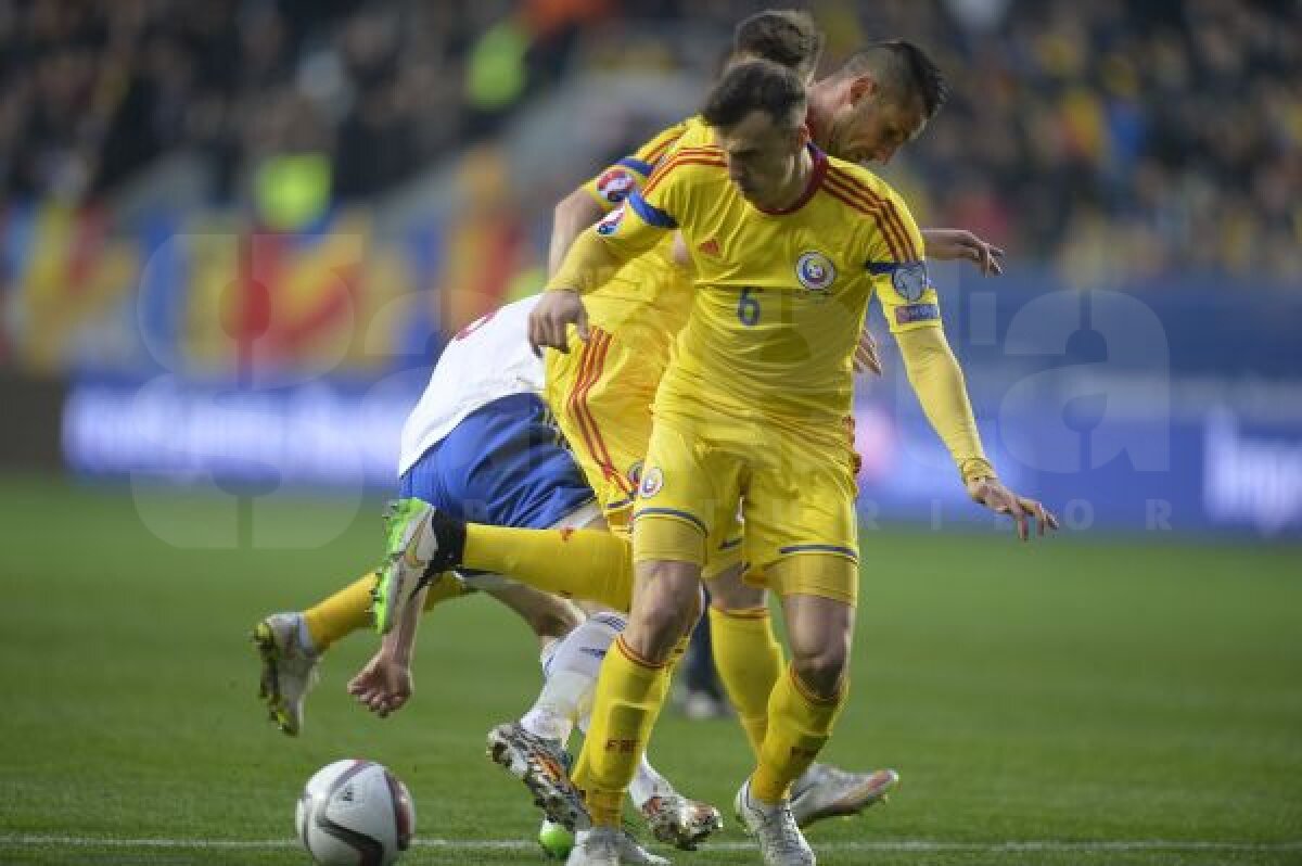 VIDEO + FOTO Chin şi Keşeru » Golgeterul Ligii 1 salvează "naţionala" de un rezultat ruşinos: România - Insulele Feroe 1-0