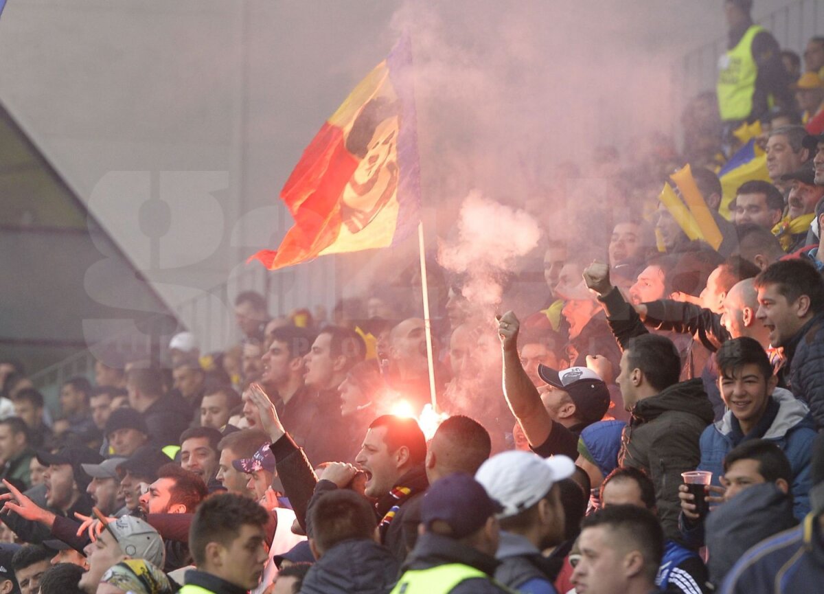 Răcnetul Carpaţilor » Echipa naţională a fost primită cu căldură la Ploieşti: 13,000 de suporteri au savurat victoria cu Feroe