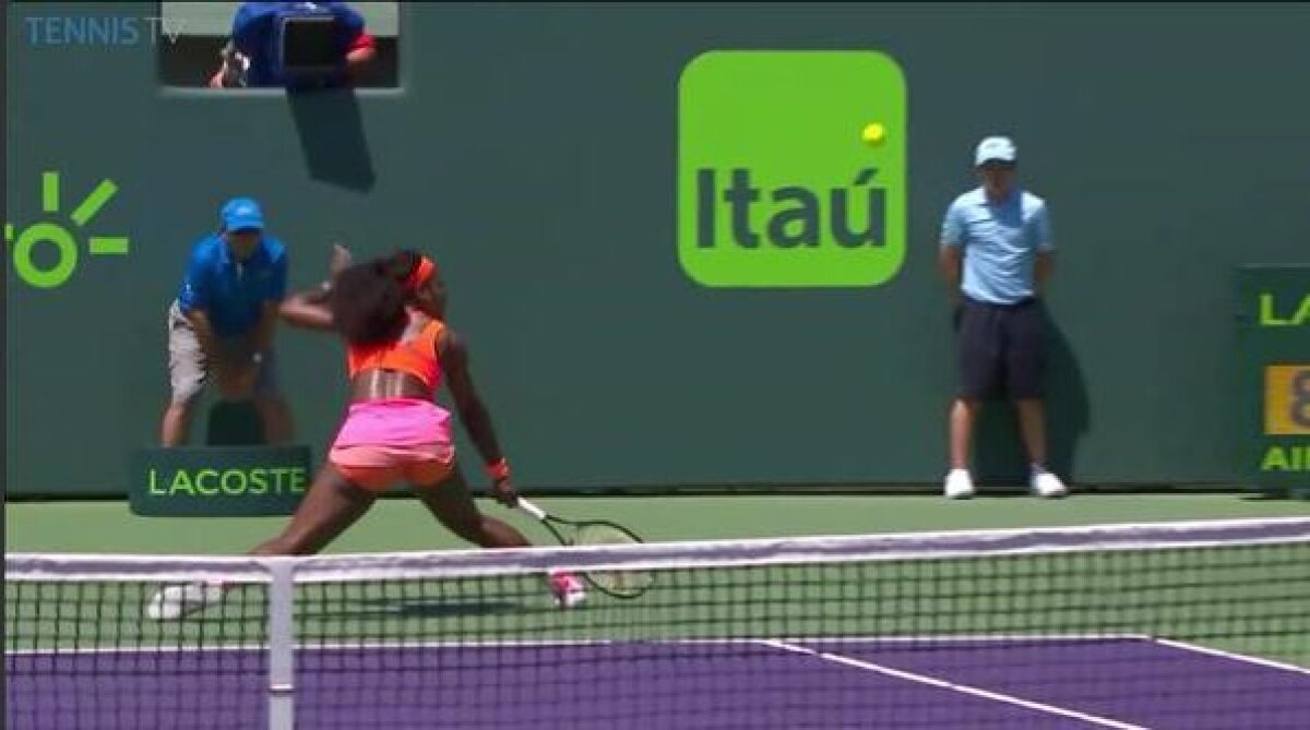 VIDEO + FOTO Moment magic oferit de Serena Williams în meciul cu Sabine Lisicki » Lovitură de pe altă planetă reuşită de numărul 1 WTA