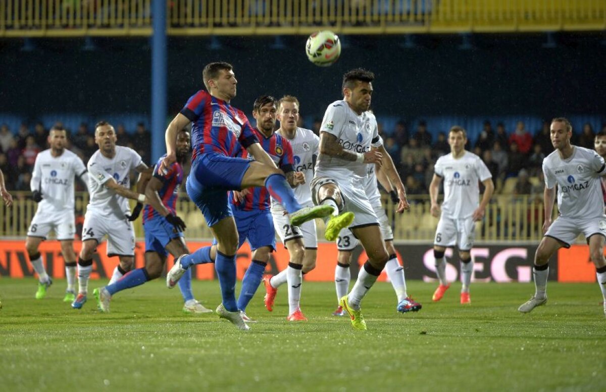 Cu "Motoreta" spre titlu » Adi Popa, gol superb la 2-1 cu Mediaș! Iar Steaua rămîne la 7 puncte de ASA Tg. Mureș