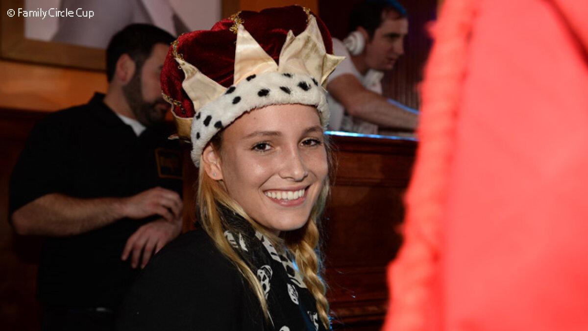 GALERIE FOTO Imagini spectaculoase! Jucătoarele de tenis au petrecut la Charleston » Alexandra Dulgheru l-a imitat pe Michael Jackson