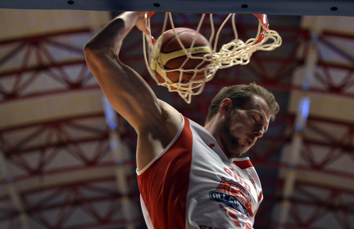 FOTO Străinii au luat crema » Românii au fost surclasaţi la All Star Game-ul ligii naţionale