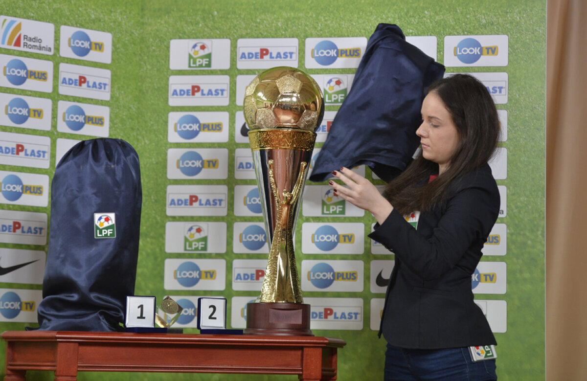 FOTO S-au ales trofeele pentru Liga 1 și Cupa Ligii! Titlul 24 al Stelei scos din nou la bătaie: ”Sînt altceva!” :D 