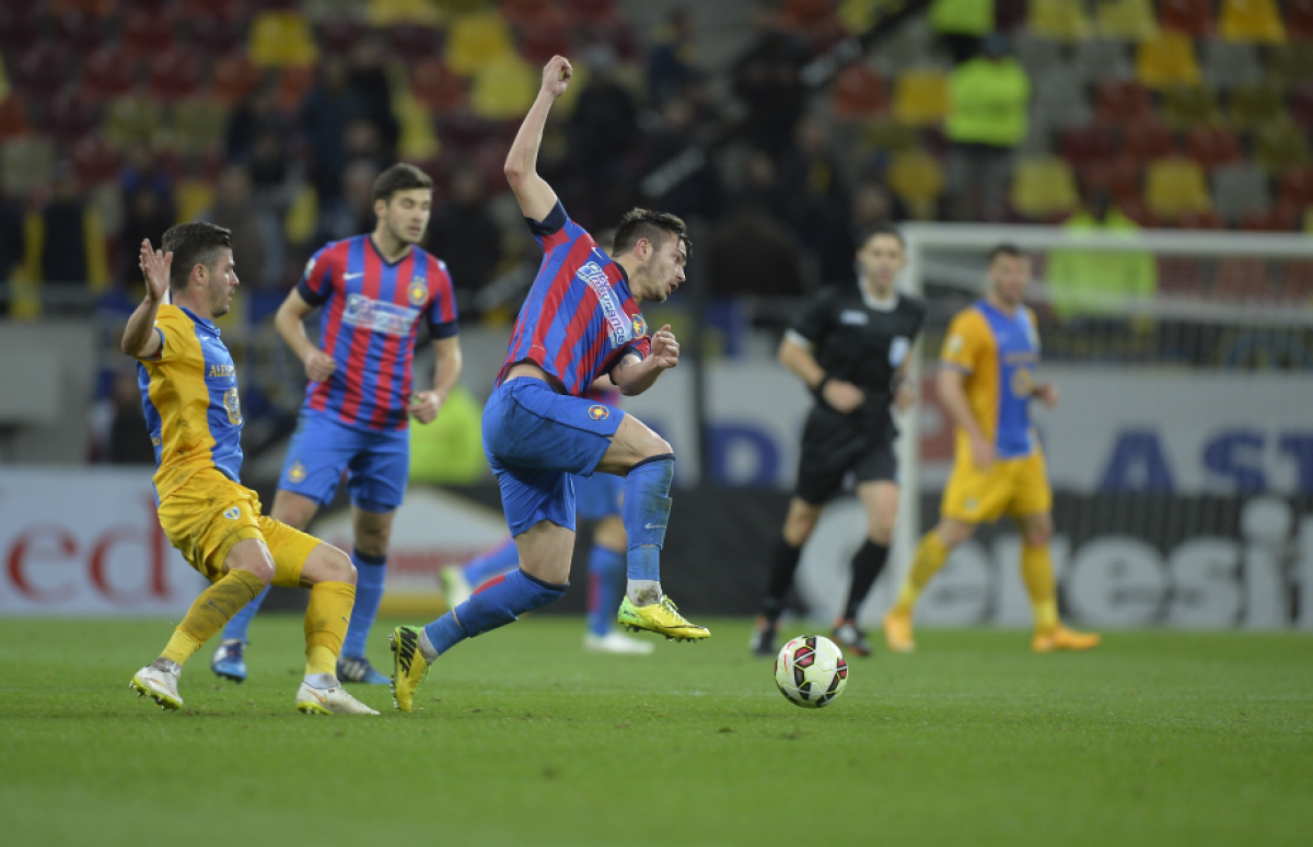  FOTO Petrolul învinge Steaua, scor 1-0, și lupta la titlu se intensifică!