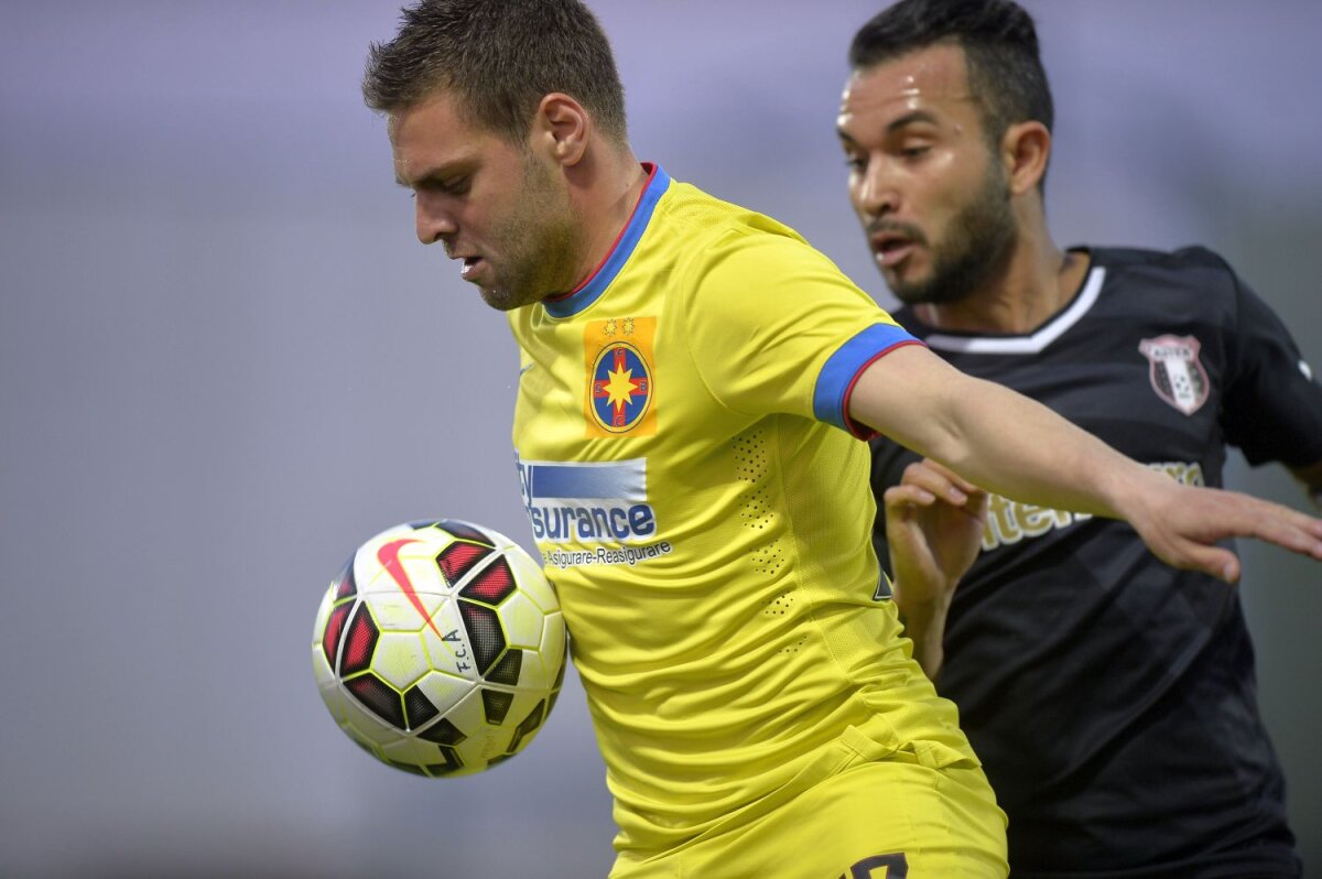 FOTO Alertă pentru roș-albaștri! Astra a ținut în șah campioana, 0-0, și diferența dintre Steaua și ASA Tg. Mureș s-a redus la două puncte