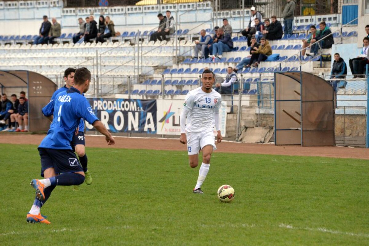 FOTO Scene tensionate la un meci amical al lui FC Botoșani! Un suporter a sărit la Leo Grozavu
