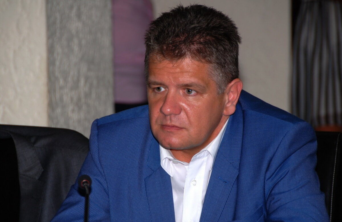 Dezvăluiri senzaţionale ale unui oficial mureşean » "Jucăm în culorile Stelei, eu chiar am ţinut cu ei!" :)