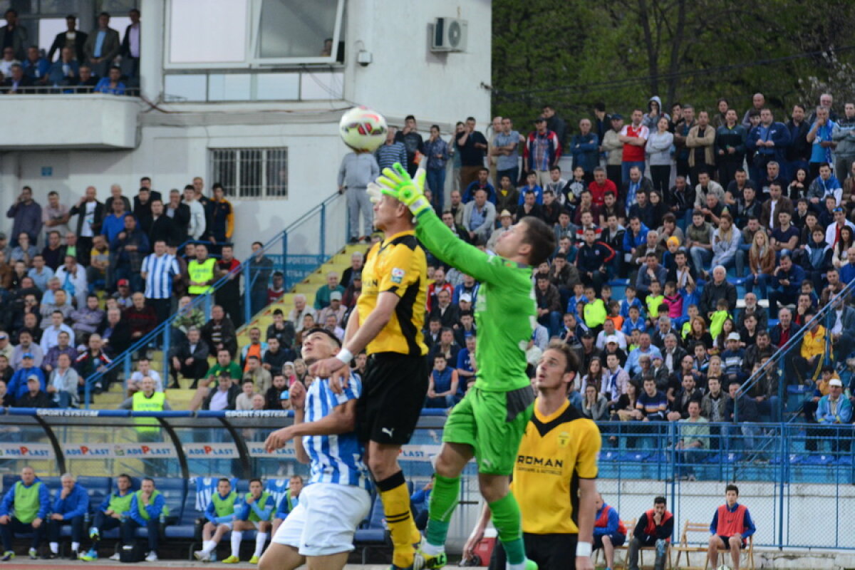 VIDEO Două detalii monumentale » CSMS Iaşi a bifat o nouă victorie la zero în Liga 1 și visează la Europa, 1-0 cu Braşov