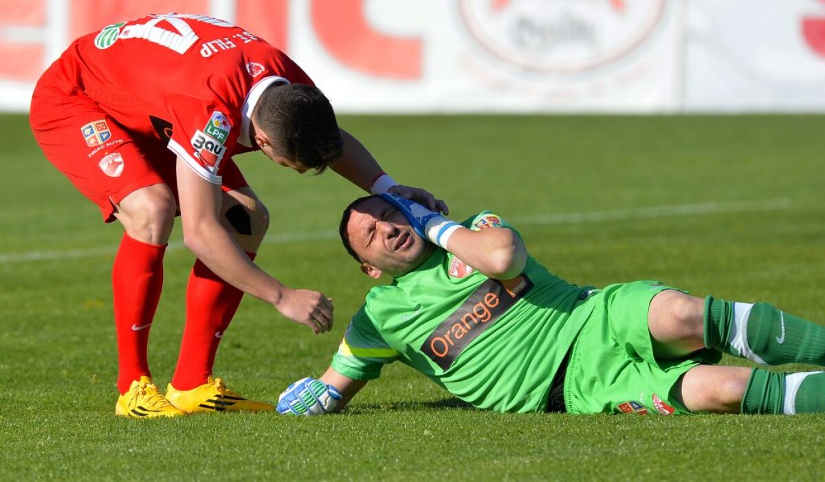 Incidente, cartonaşe şi ocazii, ingredientele meciului dintre CS U Craiova şi Dinamo, 0-0