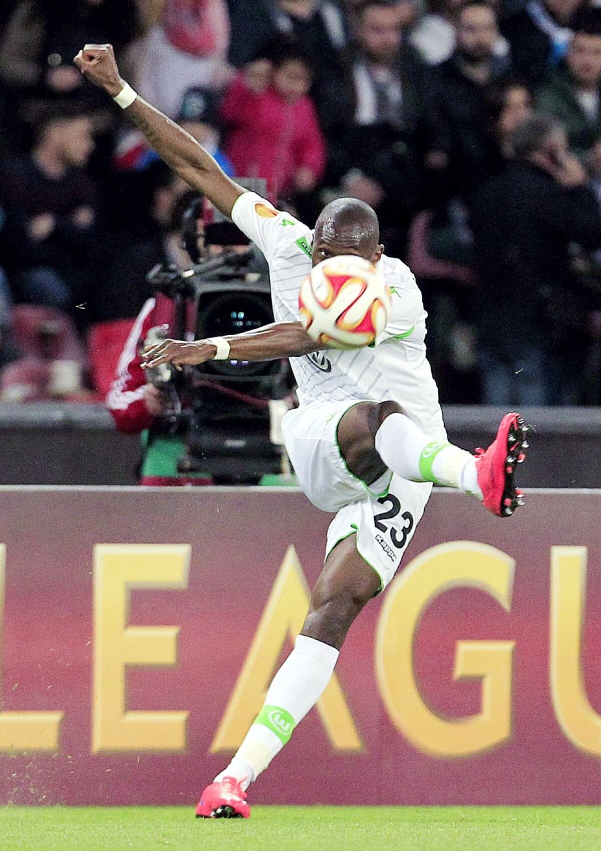 FOTO și VIDEO S-au decis cele 4 semifinaliste din Europa League » Tătărușanu merge mai departe cu Fiorentina