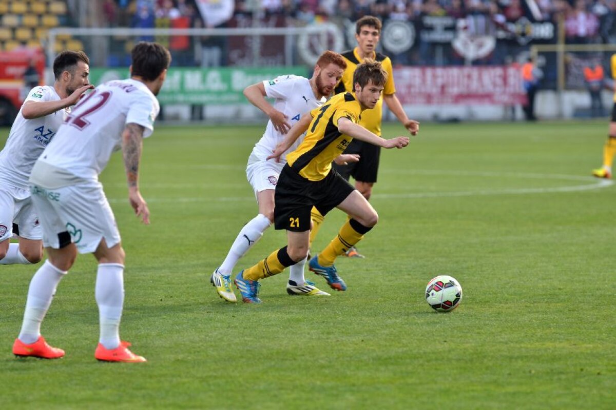 VIDEO + FOTO FC Brașov - Rapid 1-2 » Giuleştenii fac un pas uriaş spre salvarea de la retrogradare