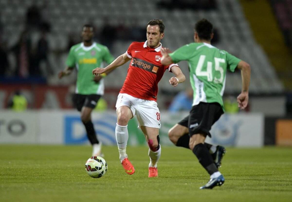 VIDEO + FOTO Dinamo - CFR Cluj 1-1 » "Cîinii" n-au mai cîştigat de 2 ani în faţa ardelenilor