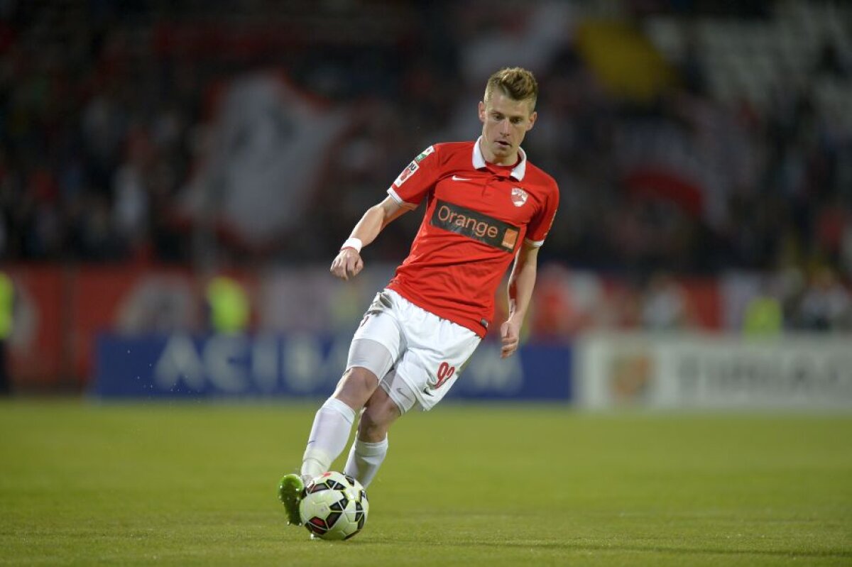 VIDEO + FOTO Dinamo - CFR Cluj 1-1 » "Cîinii" n-au mai cîştigat de 2 ani în faţa ardelenilor