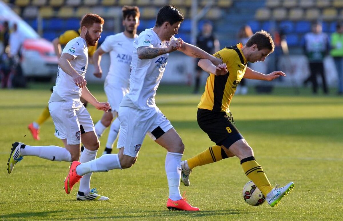 VIDEO+FOTO După 10 ani și două zile » Rapid a cîștigat pentru prima dată la Brașov, 2-1, după 10 ani