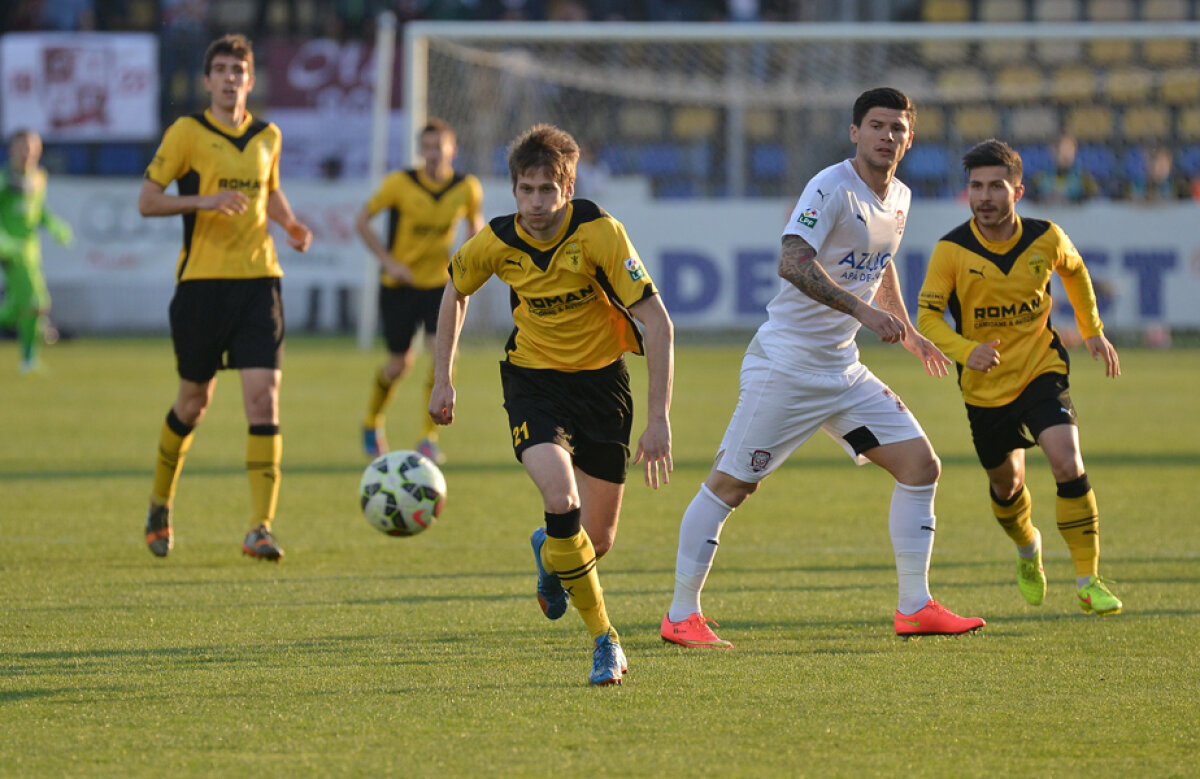 VIDEO+FOTO După 10 ani și două zile » Rapid a cîștigat pentru prima dată la Brașov, 2-1, după 10 ani