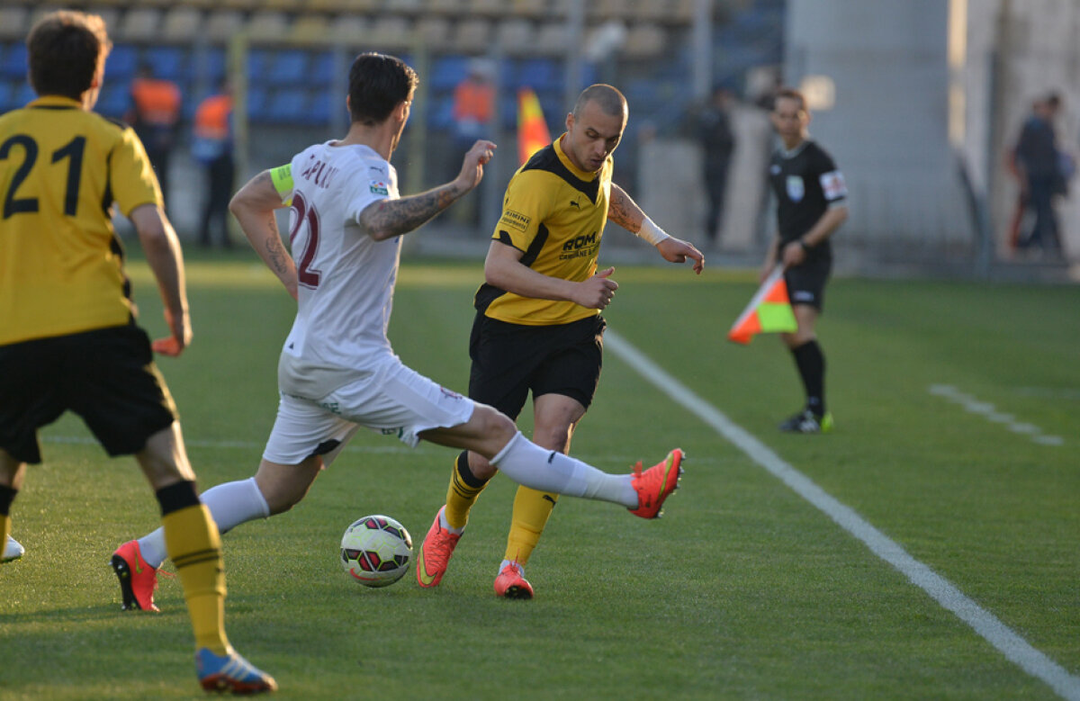 VIDEO+FOTO După 10 ani și două zile » Rapid a cîștigat pentru prima dată la Brașov, 2-1, după 10 ani