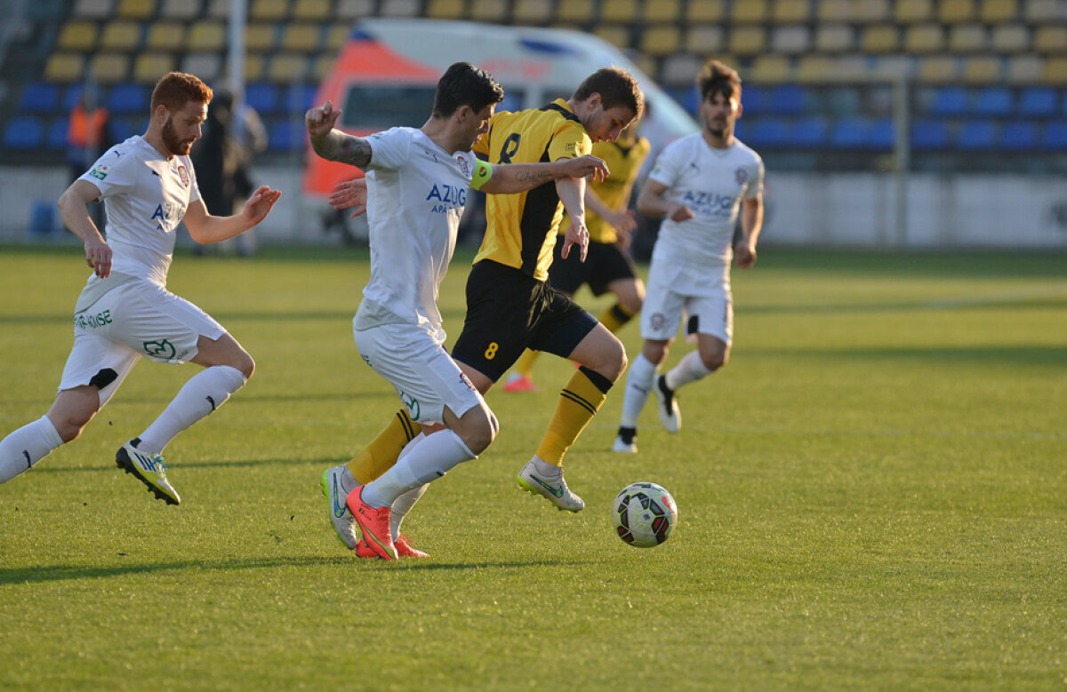 VIDEO+FOTO După 10 ani și două zile » Rapid a cîștigat pentru prima dată la Brașov, 2-1, după 10 ani