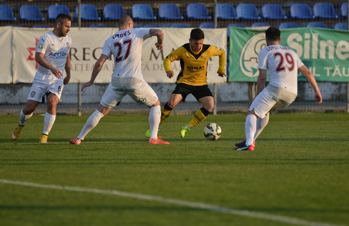 VIDEO+FOTO După 10 ani și două zile » Rapid a cîștigat pentru prima dată la Brașov, 2-1, după 10 ani