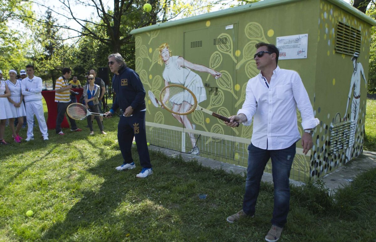 FOTO Tenis, zîmbete şi distracţie » Ilie Năstase, Andrei Pavel, Henri Leconte şi Mansour Bahrami au oferit multe clipe de amuzament