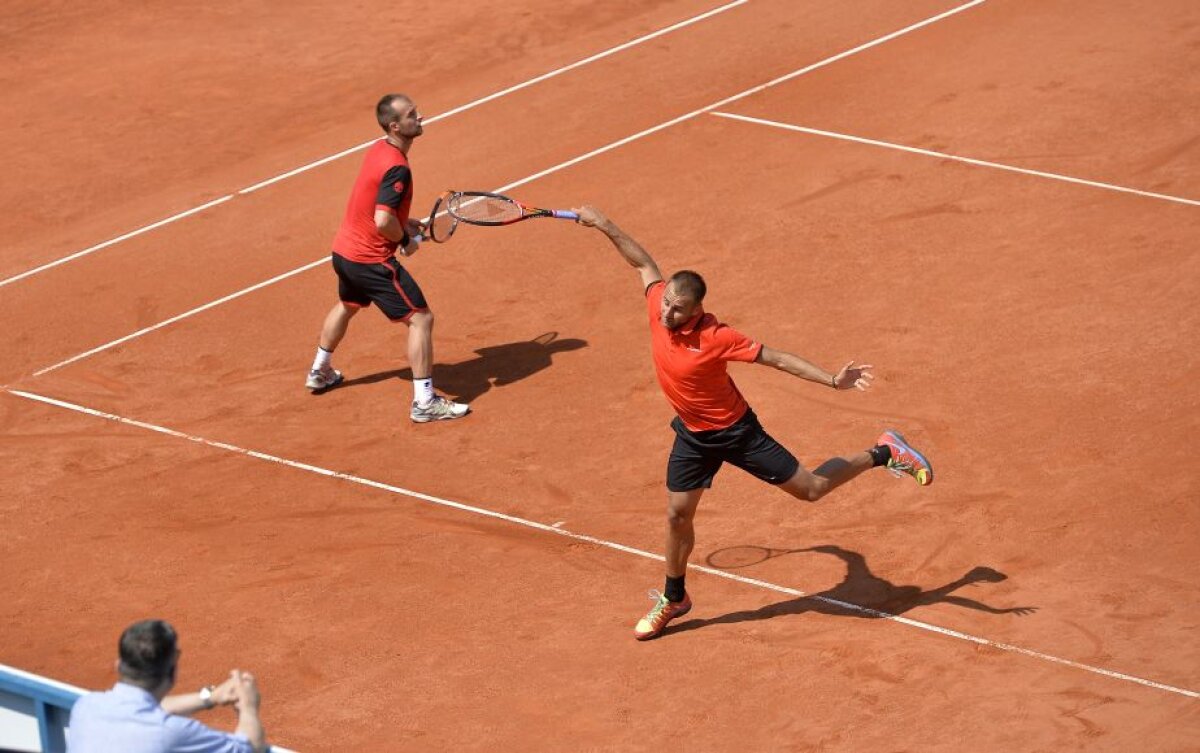 FOTO Adrian Ungur și Marius Copil au cîștigat trofeul la dublu la BRD Năstase Țiriac Trophy după o finală dramatică!