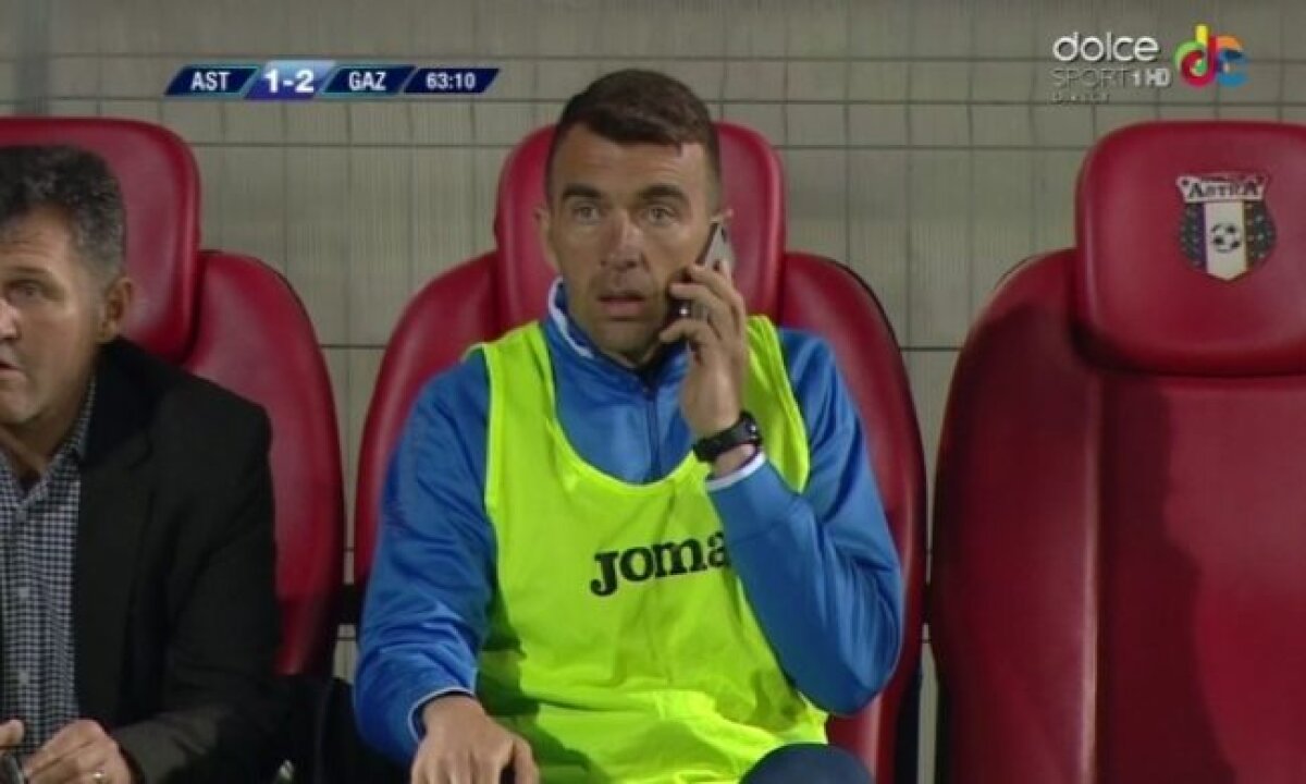 FOTO Telefonul fără fir » Schimbările după dictare nu se poartă doar la Steaua :D