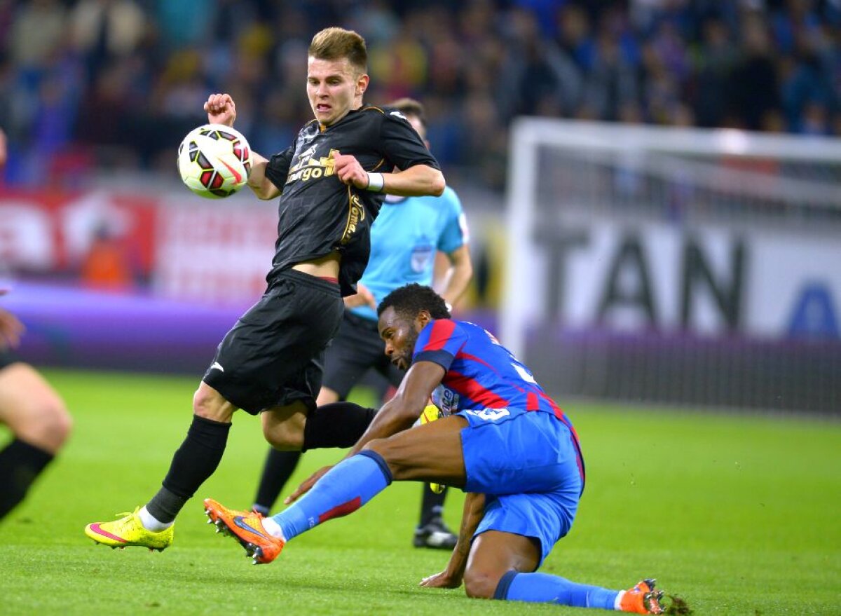 FOTO Un jucător de la ASA a evoluat fără emblemă pe piept în meciul cu Steaua