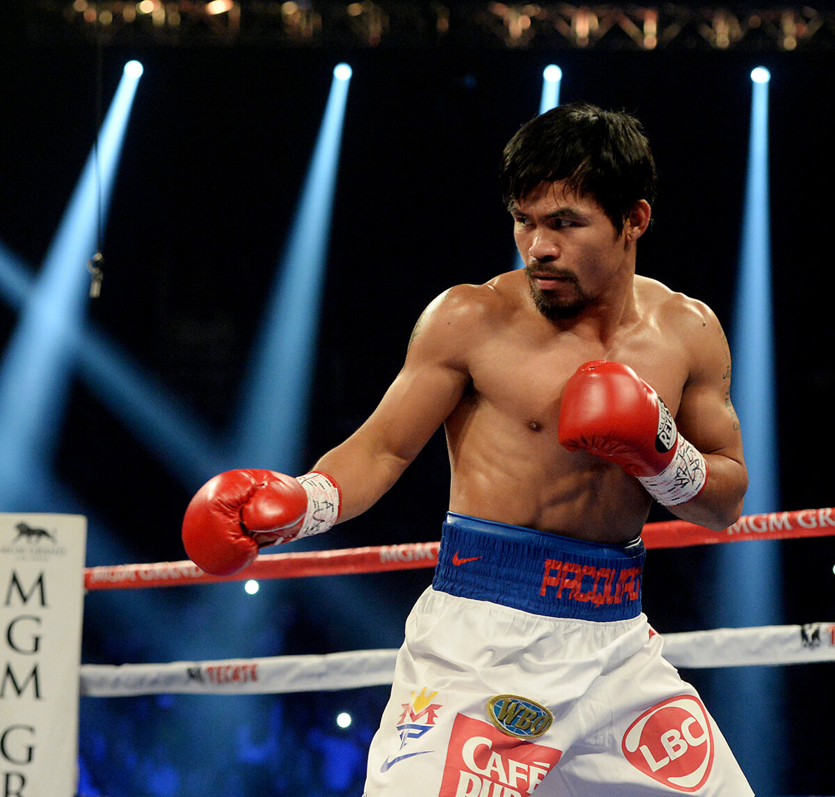 Neînvinsul VS Omul universal » Cea mai așteptată luptă a ultimilor ani: tot ce trebuie să știi despre meciul Floyd Mayweather - Manny Pacquiao