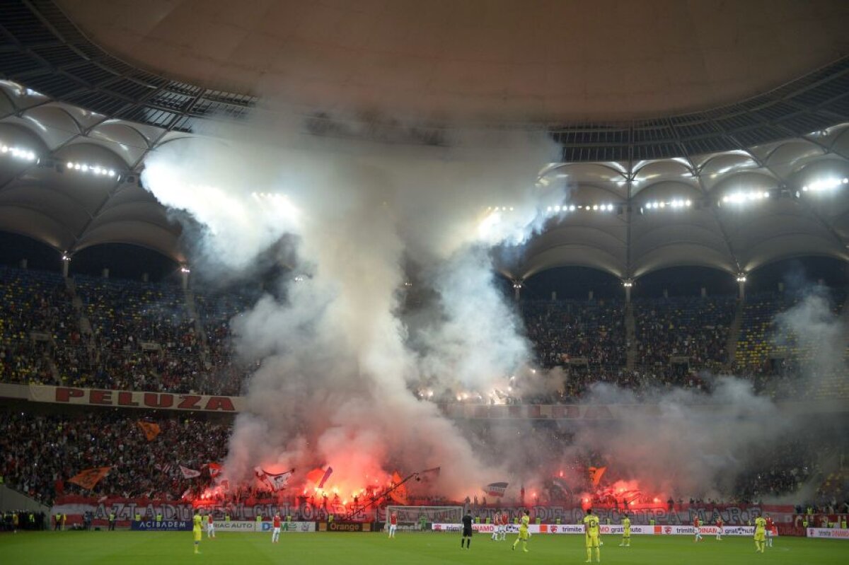 GALERIE FOTO  şi VIDEO Atmosferă incendiară la Dinamo - Steaua! Startul partidei a fost amînat din cauza torțelor