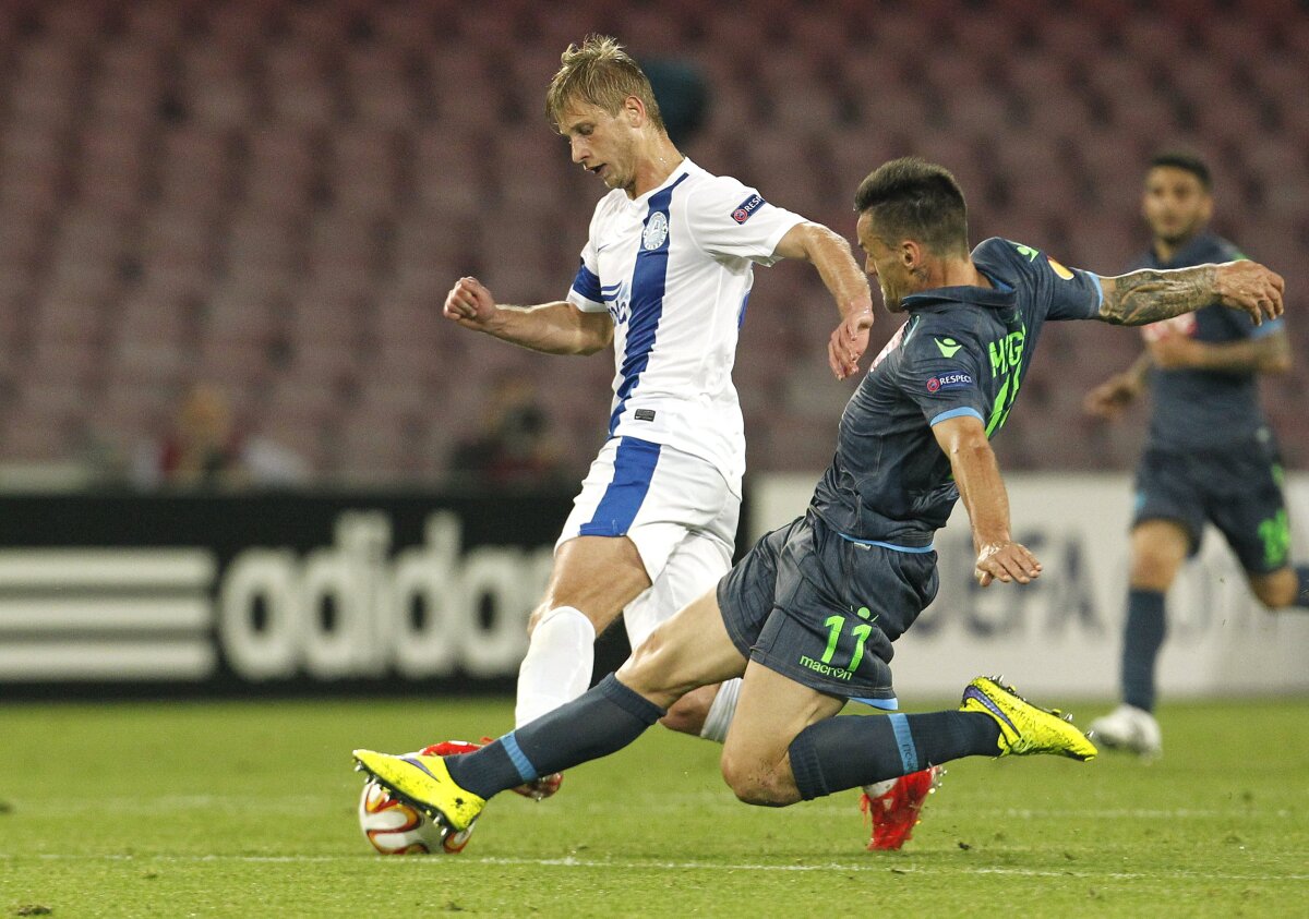 FOTO și VIDEO » Semifinalele Europa League » Sevilla - Fiorentina 3-0 și Napoli - Dnepr 1-1  » Spaniolii sînt cu un pas în finală