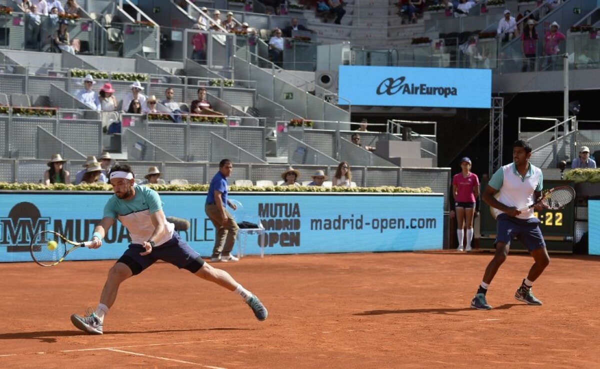 FOTO Victoria carierei! Florin Mergea și Rohan Bopanna au cîștigat finala de la Madrid