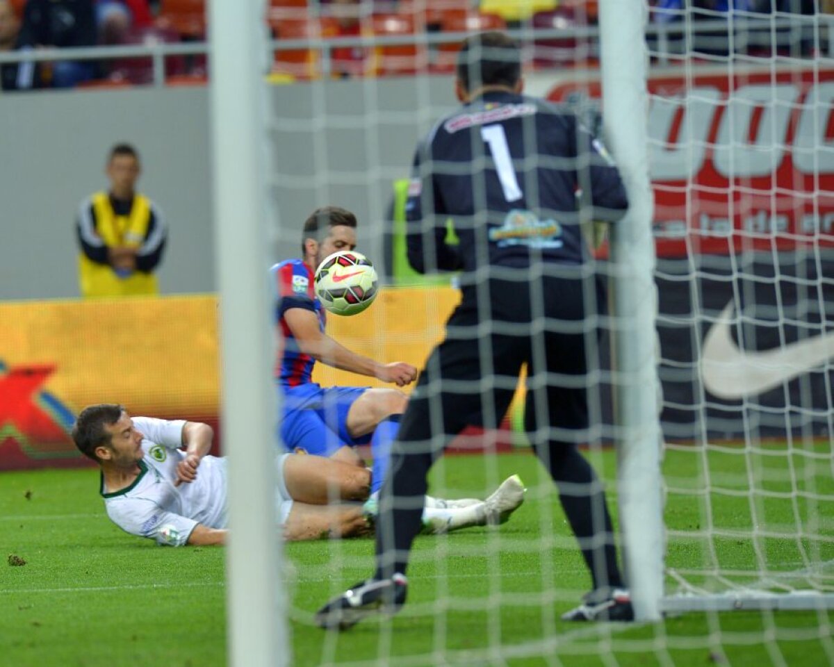 VIDEO Penalty controversat pentru Steaua » Crăciunescu: "E fază grea, dar se putea da". Porumboiu: "Nu știu ce a fost în capul lui Colțescu"