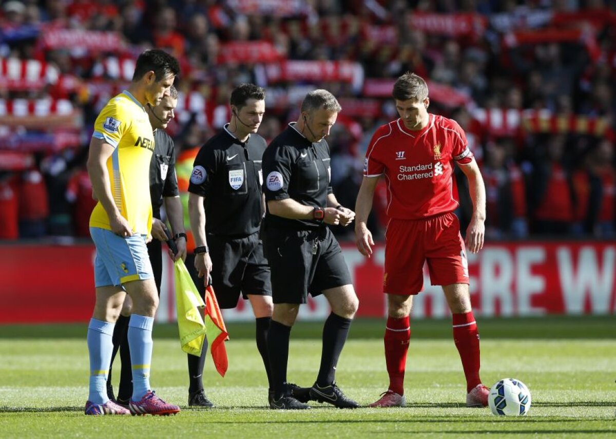 VIDEO şi FOTO Clipa istorică a venit: Gerrard și-a luat la revedere de la fanii lui Liverpool! Cele mai tari imagini de la ultimul meci pe Anfield pentru legendarul căpitan