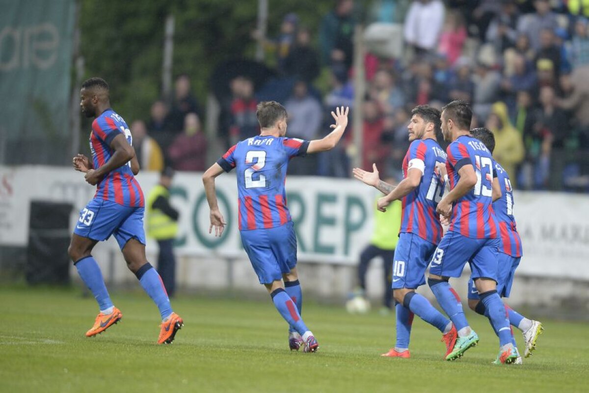 VIDEO şi FOTO » Descindere cu "mascaţi" » Condusă pînă în minutul 70 la Braşov, Steaua întoarce, 3-2, şi rămîne în lupta pentru titlu graţie "dublei" nou-intratului Rusescu  