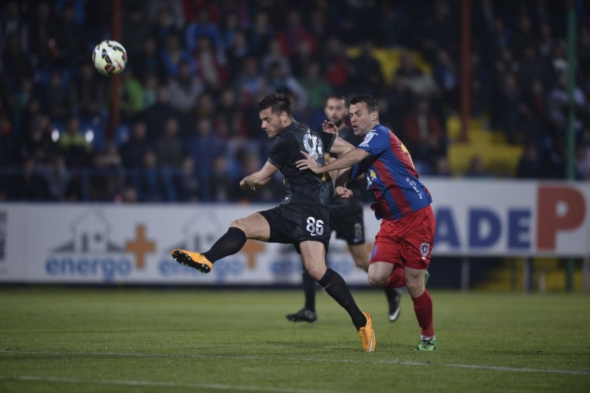 VIDEO şi FOTO Diagonală spre titlu » Execuţia fabuloasă a lui Voiculeţ o răpune pe Petrolul şi o păstrează pe ASA în fruntea Ligii 1 la un punct de Steaua » Programul ultimelor două etape 
